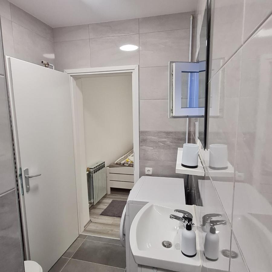 Pepa Zg Apartamento Zagreb Exterior foto